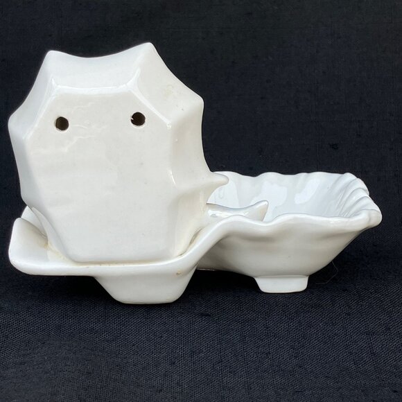 Enesco Mermaid Umbrella Soap Dish - Picture 7 of 12